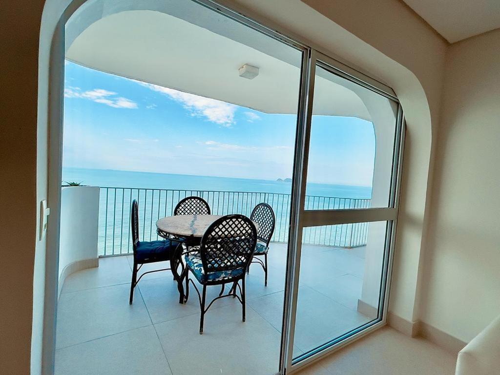 Apartamento Guarujá morro do Maluf de frente ao mar! Exterior foto